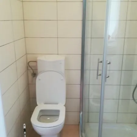 Cypress Hill Studio Apartment-rozna Dolina Apartment