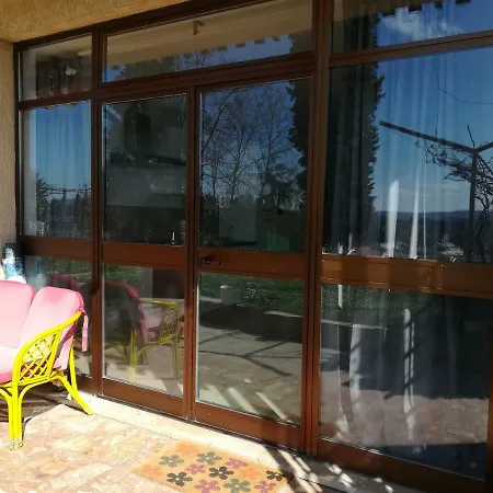Cypress Hill Studio Apartment-rozna Dolina Appartement Nova Gorica